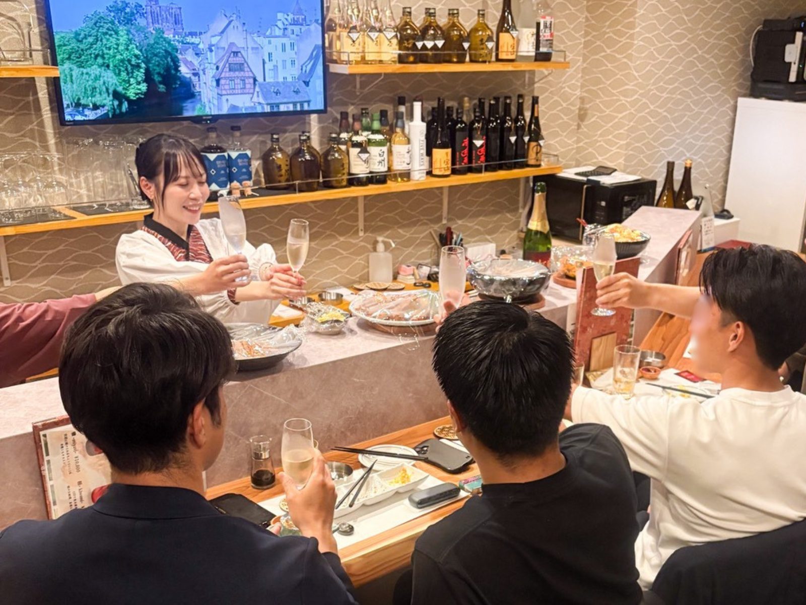 灯華 店内
